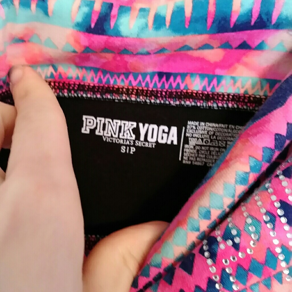 Victoria's Secret PINK Yoga Pants Bling Capri - Picture 3 of 3